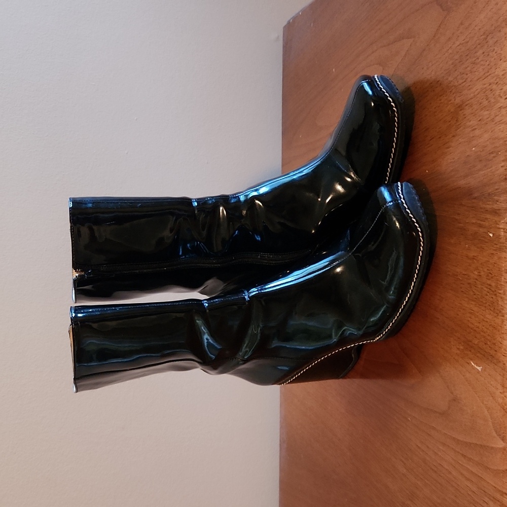 Womens Rockport Size 9 waterproof boots
